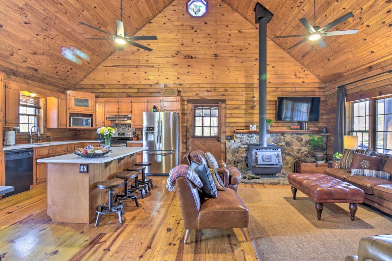 Luxury Pearcy Cabin With 5 Private Acres And Hot Tub! מראה חיצוני תמונה