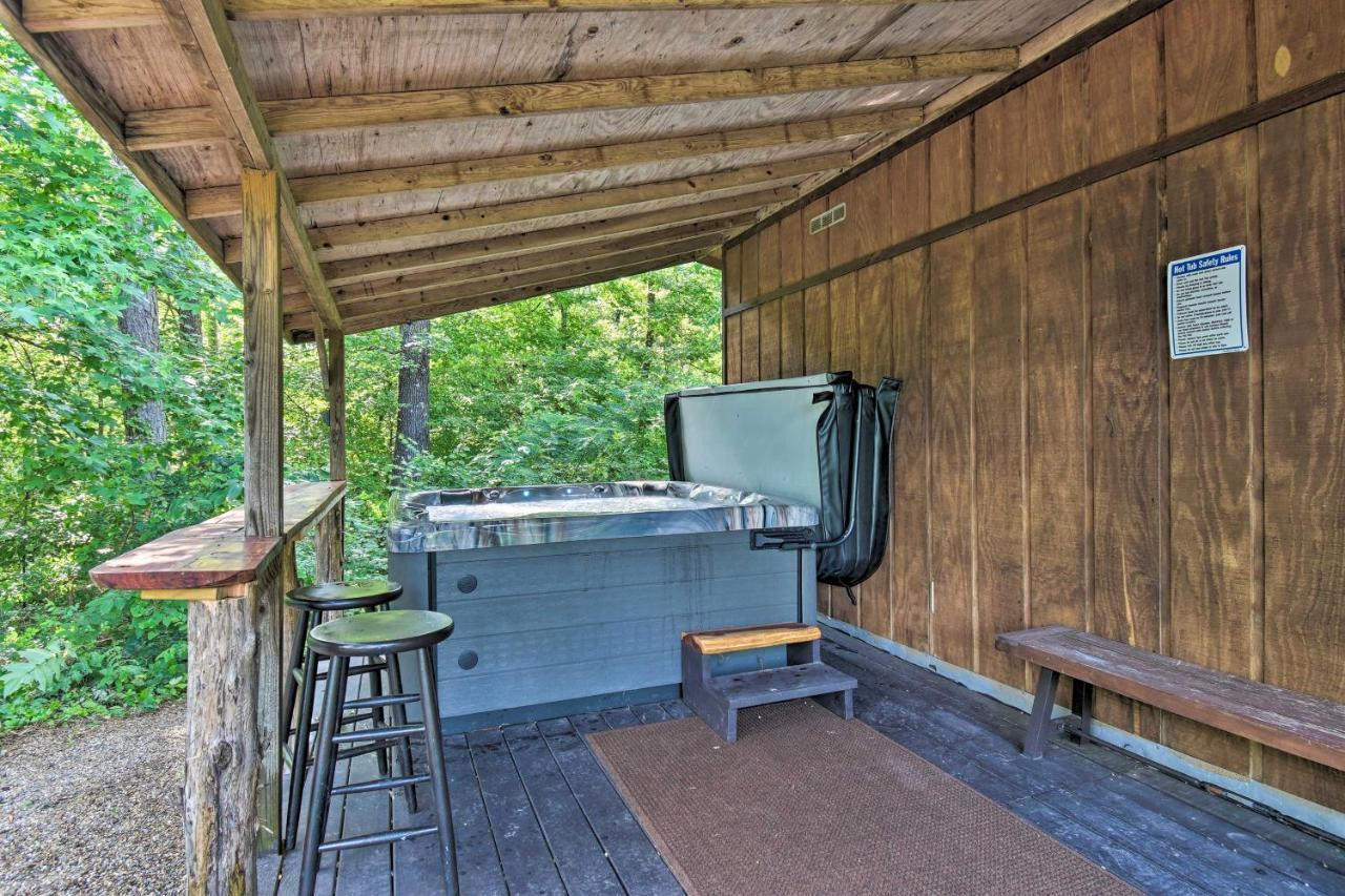Luxury Pearcy Cabin With 5 Private Acres And Hot Tub! מראה חיצוני תמונה